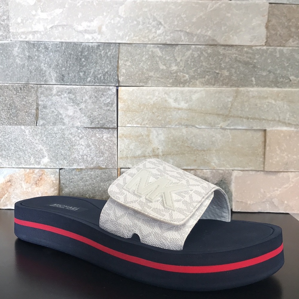 MICHAEL Michael Kors Logo Platform Slide Sandal - Picture 5 of 9